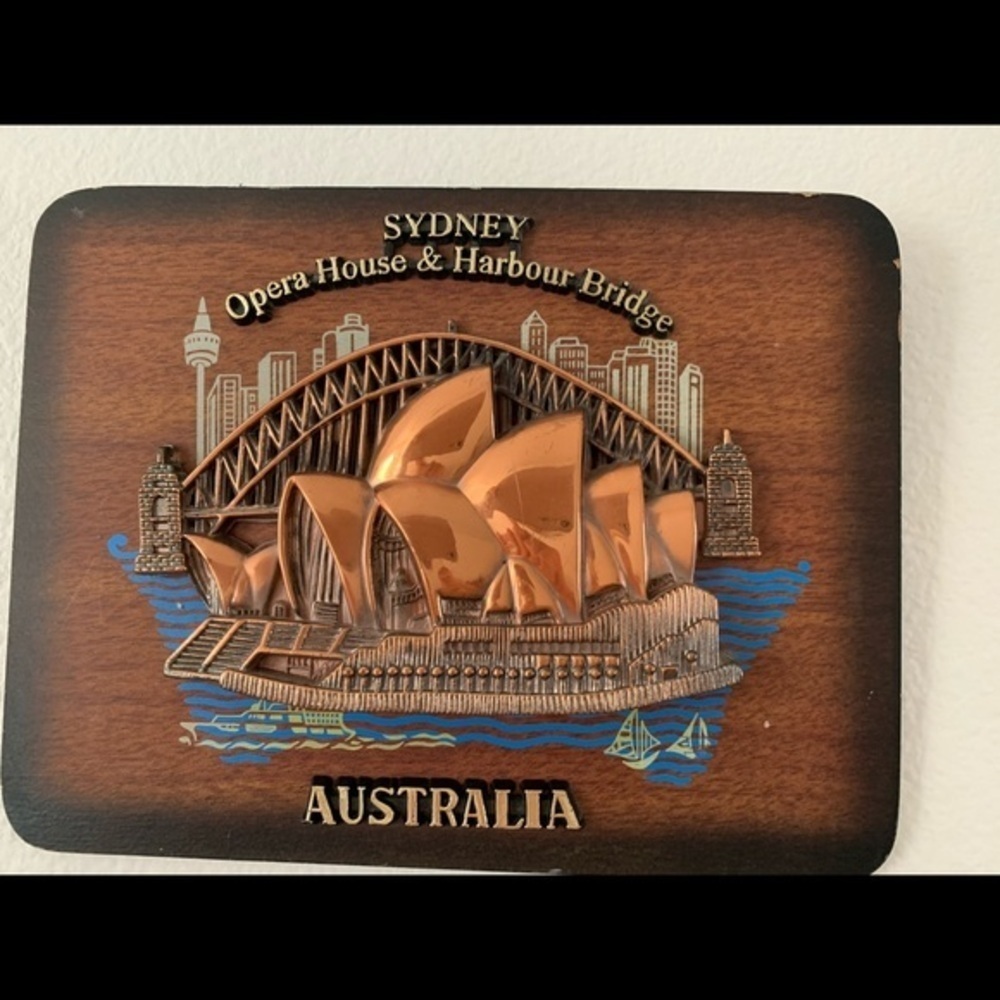 Plaque